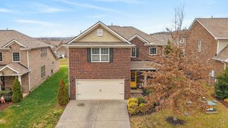 211 Hempstead Ct, Gallatin, TN 37066