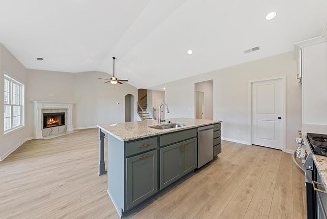 106 Beaver Creek Way, Lagrange, GA 30241