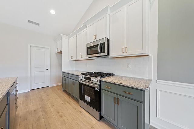 106 Beaver Creek Way, Lagrange, GA 30241