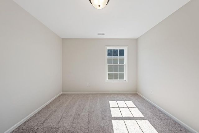 106 Beaver Creek Way, Lagrange, GA 30241