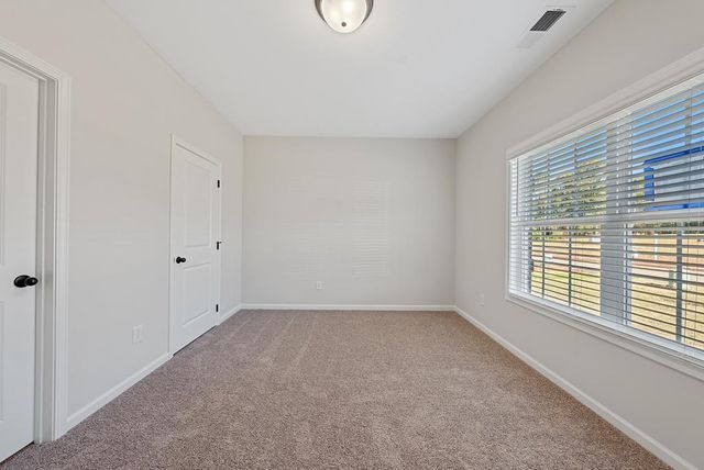 106 Beaver Creek Way, Lagrange, GA 30241