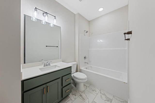 106 Beaver Creek Way, Lagrange, GA 30241