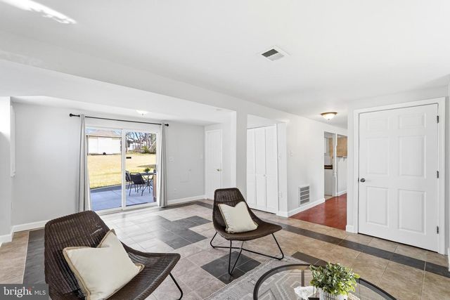 4422 HAMILTON DR, Woodbridge, VA 22193