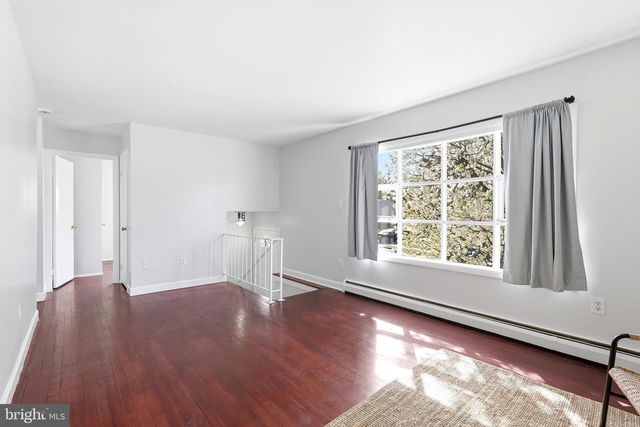 4422 HAMILTON DR, Woodbridge, VA 22193