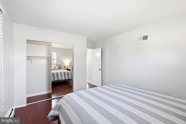 4422 HAMILTON DR, Woodbridge, VA 22193