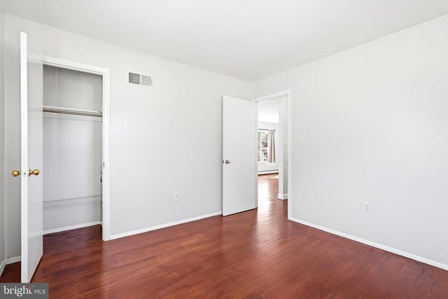 4422 HAMILTON DR, Woodbridge, VA 22193