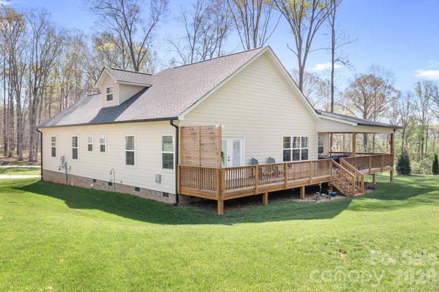226 Carters Farm Drive, Statesville, NC 28625