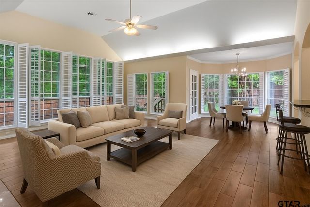 5405 Ashbury Ct, Tyler, TX 75703