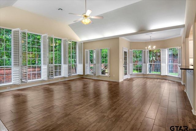 5405 Ashbury Ct, Tyler, TX 75703