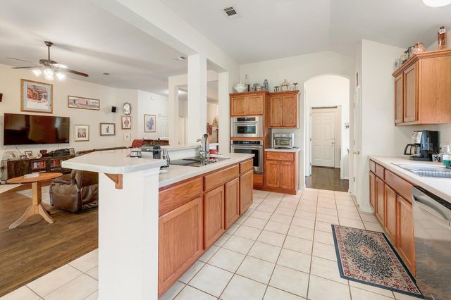 210 Buoy CIR, Georgetown, TX 78633