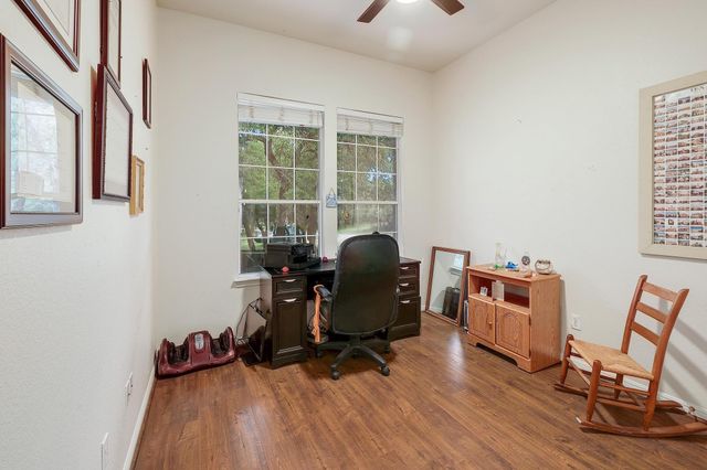 210 Buoy CIR, Georgetown, TX 78633