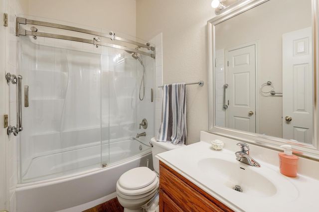 210 Buoy CIR, Georgetown, TX 78633