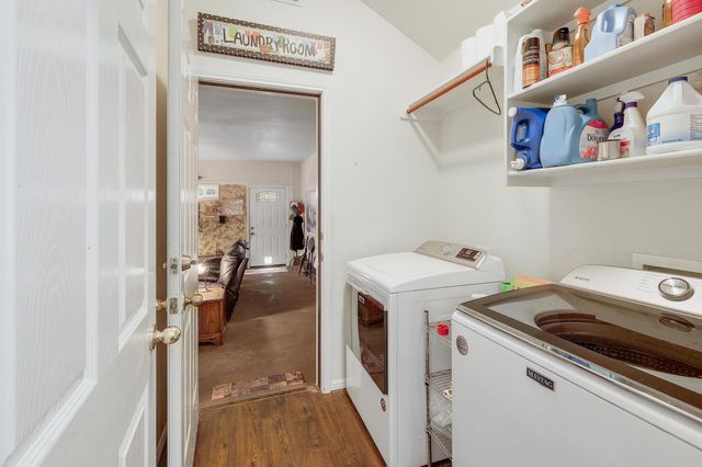 210 Buoy CIR, Georgetown, TX 78633
