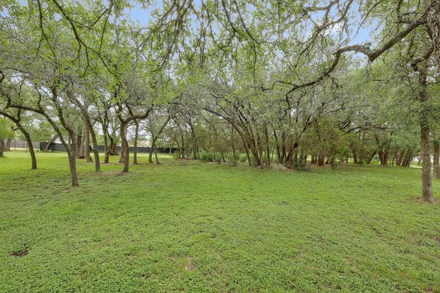 210 Buoy CIR, Georgetown, TX 78633