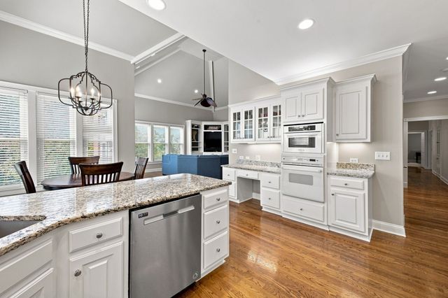 9180 Brushboro Ct, Brentwood, TN 37027
