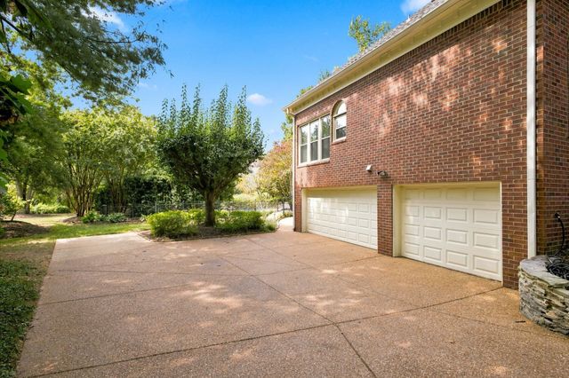 9180 Brushboro Ct, Brentwood, TN 37027