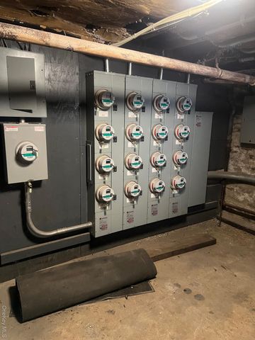 20 W Roosevelt Square, Mount Vernon, NY 10550