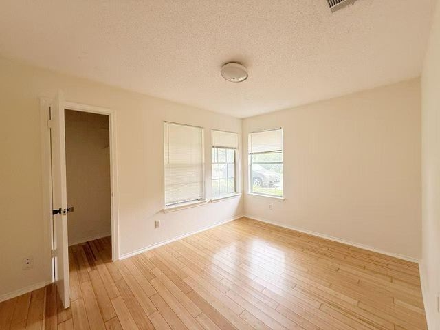 5804 Shreveport DR, Austin, TX 78727