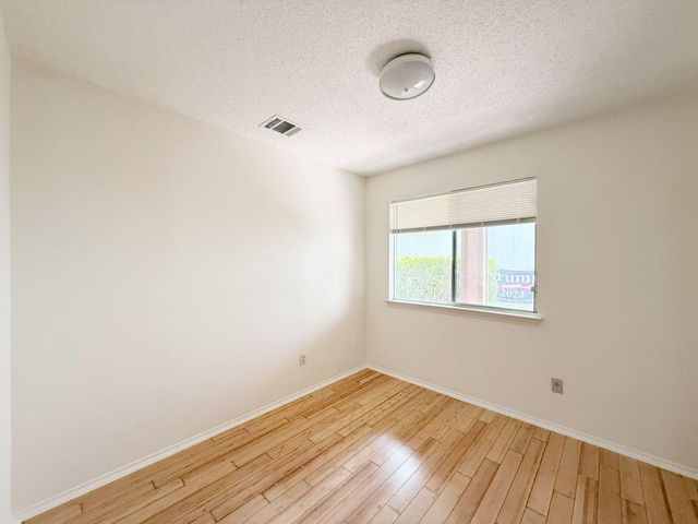5804 Shreveport DR, Austin, TX 78727