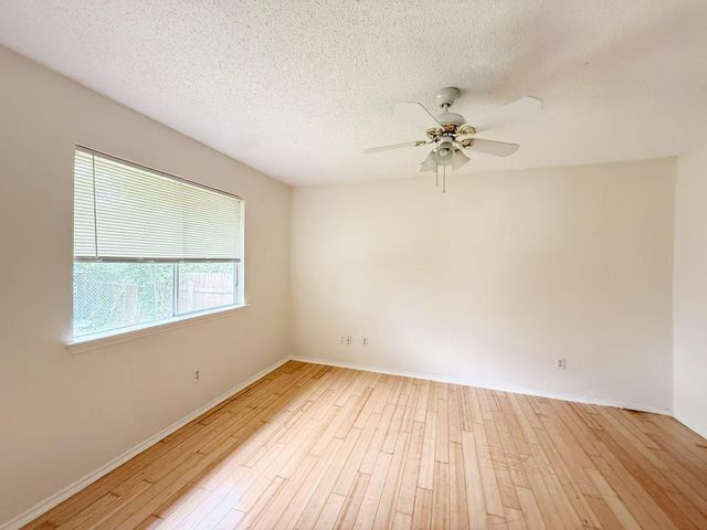 5804 Shreveport DR, Austin, TX 78727