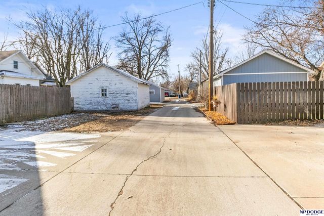 733 E 3 Street, Fremont, NE 68025
