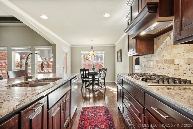 6706 E 86th Place N, Owasso, OK 74055