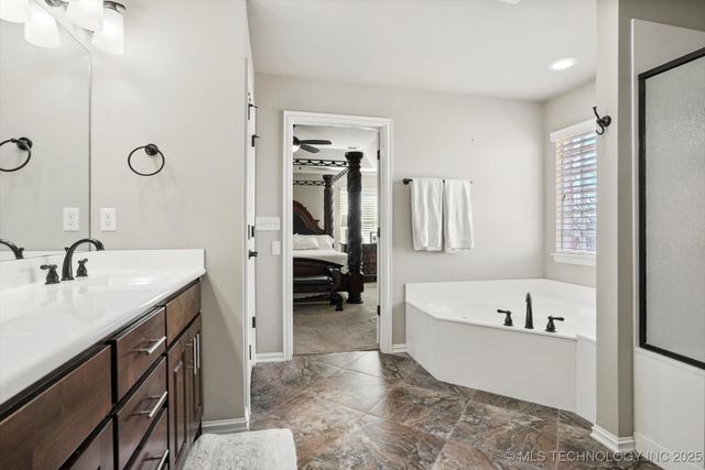 6706 E 86th Place N, Owasso, OK 74055