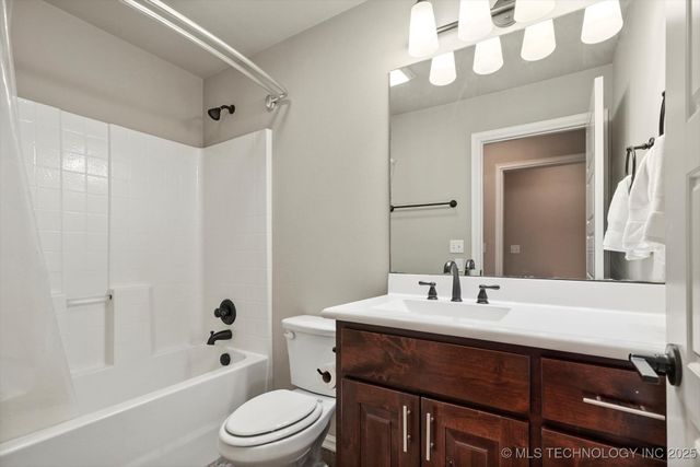 6706 E 86th Place N, Owasso, OK 74055