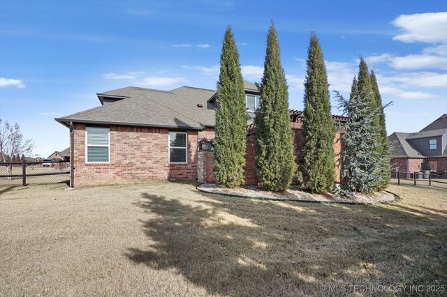 6706 E 86th Place N, Owasso, OK 74055