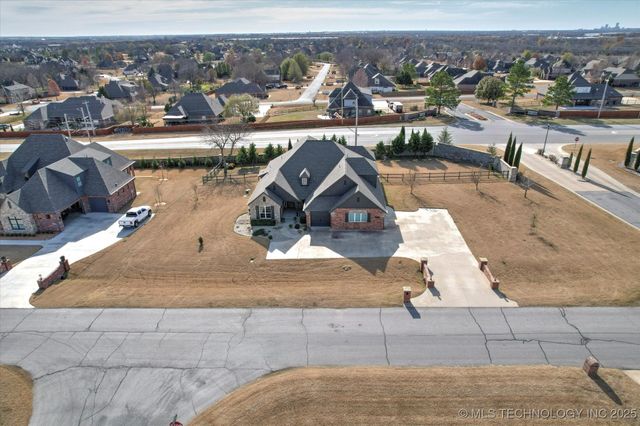 6706 E 86th Place N, Owasso, OK 74055