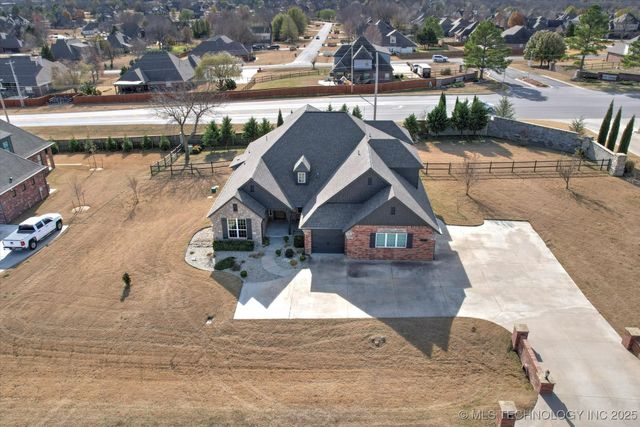 6706 E 86th Place N, Owasso, OK 74055