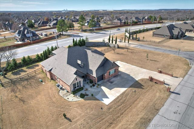 6706 E 86th Place N, Owasso, OK 74055