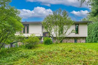 1384 Northeast Avenue, Tallmadge, OH 44278