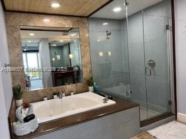 97501 Overseas Hwy 312, Key Largo, FL 33037