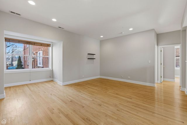 4444 N Beacon Street 1, Chicago, IL 60640