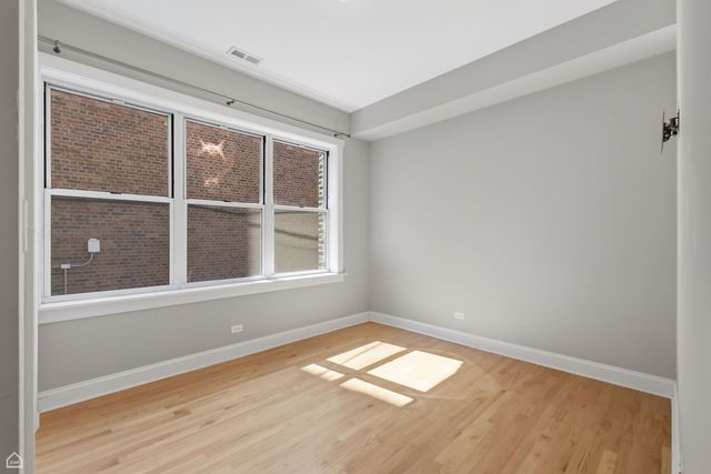 4444 N Beacon Street 1, Chicago, IL 60640