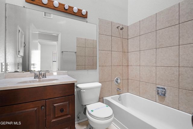 10916 ROGERS HORNSBY Street, El Paso, TX 79934