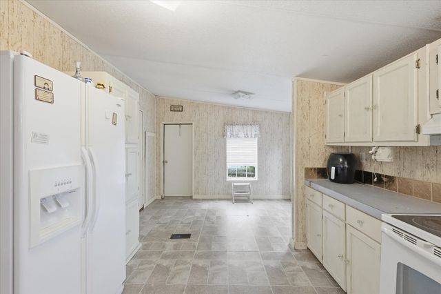 658 CR 5012, Leonard, TX 75452