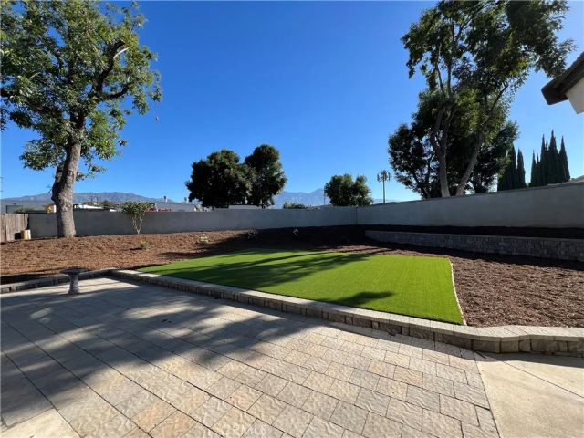 122 Fulton Way, Upland, CA 91786