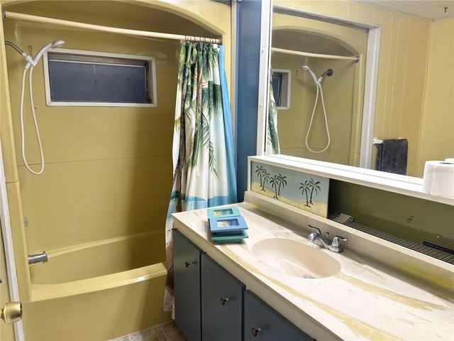684 MOUNT LANCASTER AVENUE NE 644, St Petersburg, FL 33702