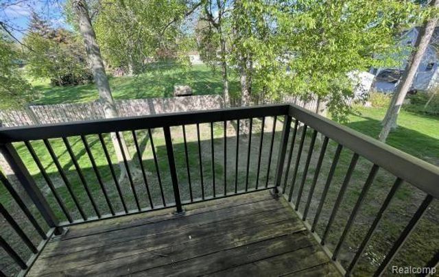 27595 Harrison Woods Lane, Harrison Charter Township, MI 48045