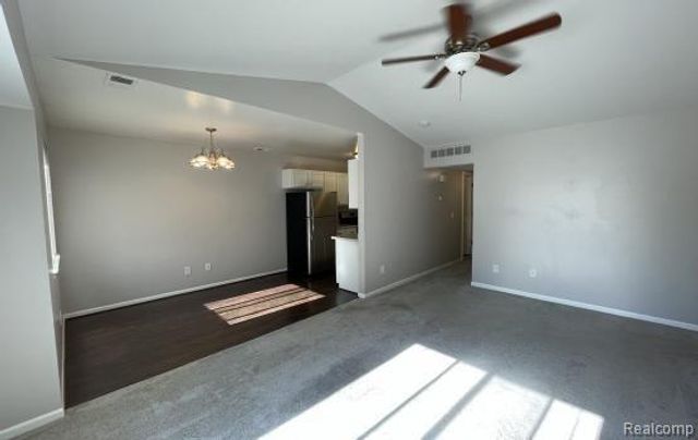 27595 Harrison Woods Lane, Harrison Charter Township, MI 48045