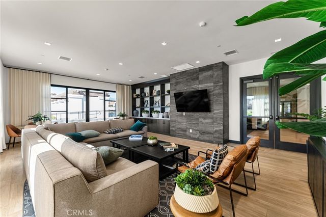 16763 Plantain, Fontana, CA 92336