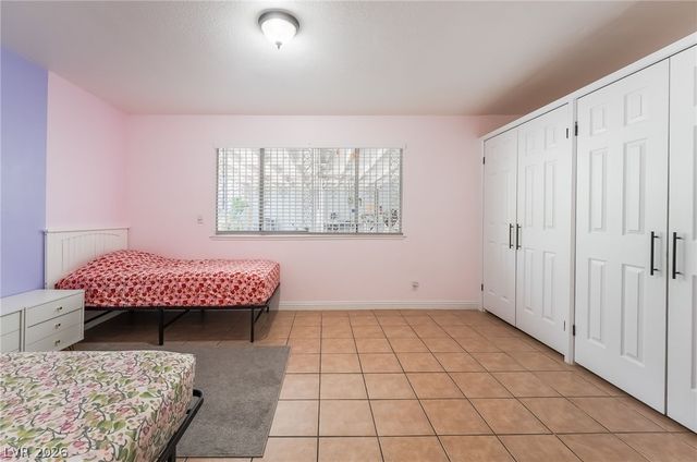 3483 Victory Avenue, Las Vegas, NV 89121