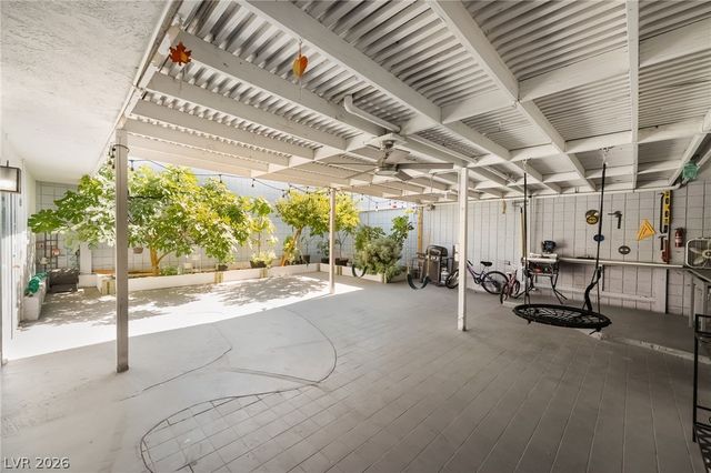 3483 Victory Avenue, Las Vegas, NV 89121