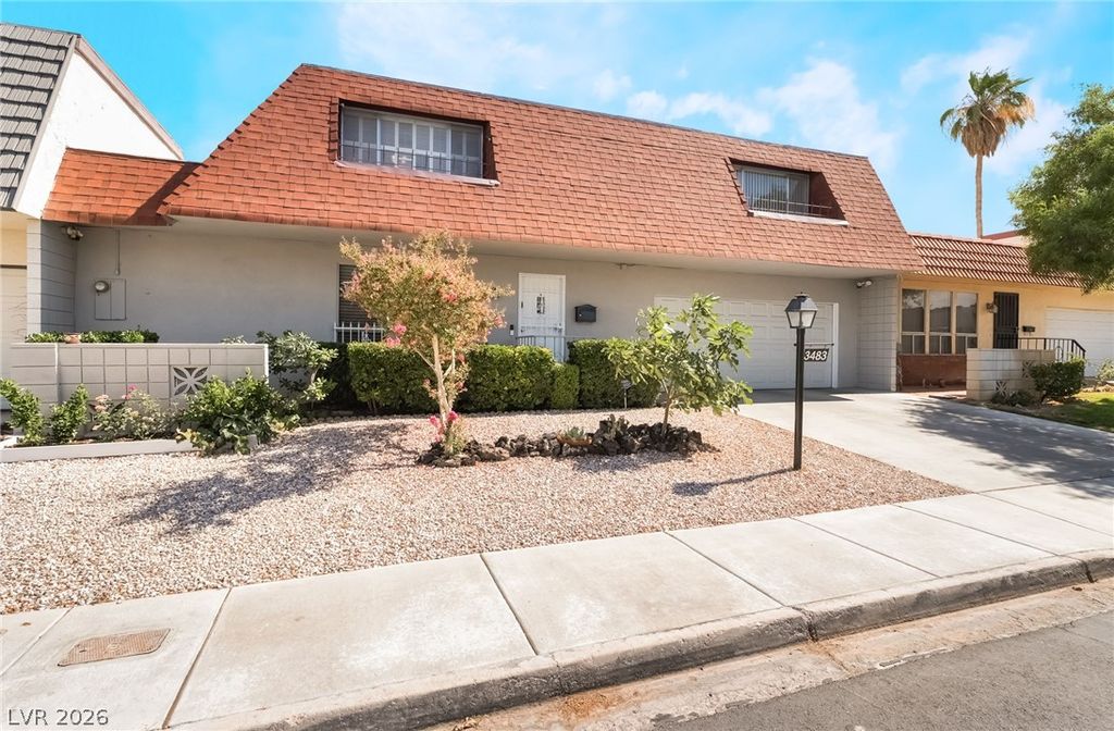 3483 Victory Avenue, Las Vegas, NV 89121