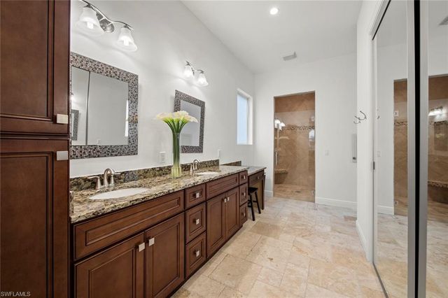 27153 Barefoot LN, Bonita Springs, FL 34135