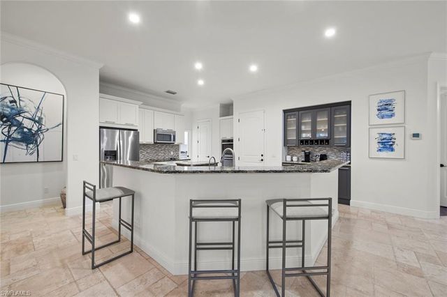 27153 Barefoot LN, Bonita Springs, FL 34135