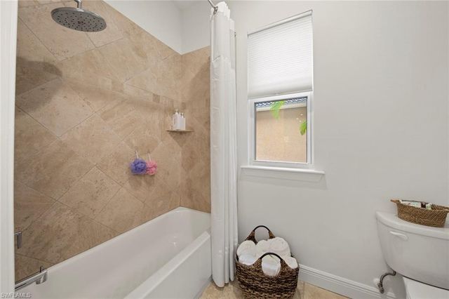 27153 Barefoot LN, Bonita Springs, FL 34135