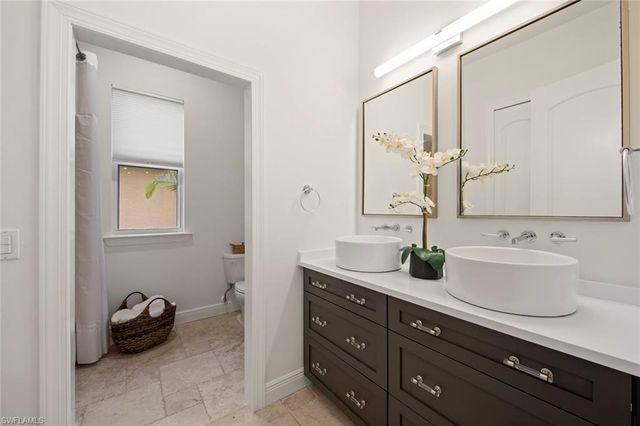 27153 Barefoot LN, Bonita Springs, FL 34135